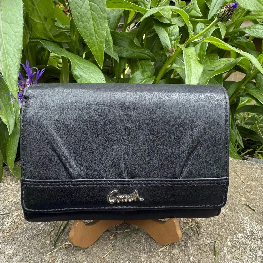 Coach Black LeatherBifold Wallet - Picture 2 of 12